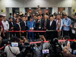Tak Pernah Persoalkan Keabsahan Paslon 02, Yusril Yakin MK Tak Kabulkan Gugatan 01 dan 03
